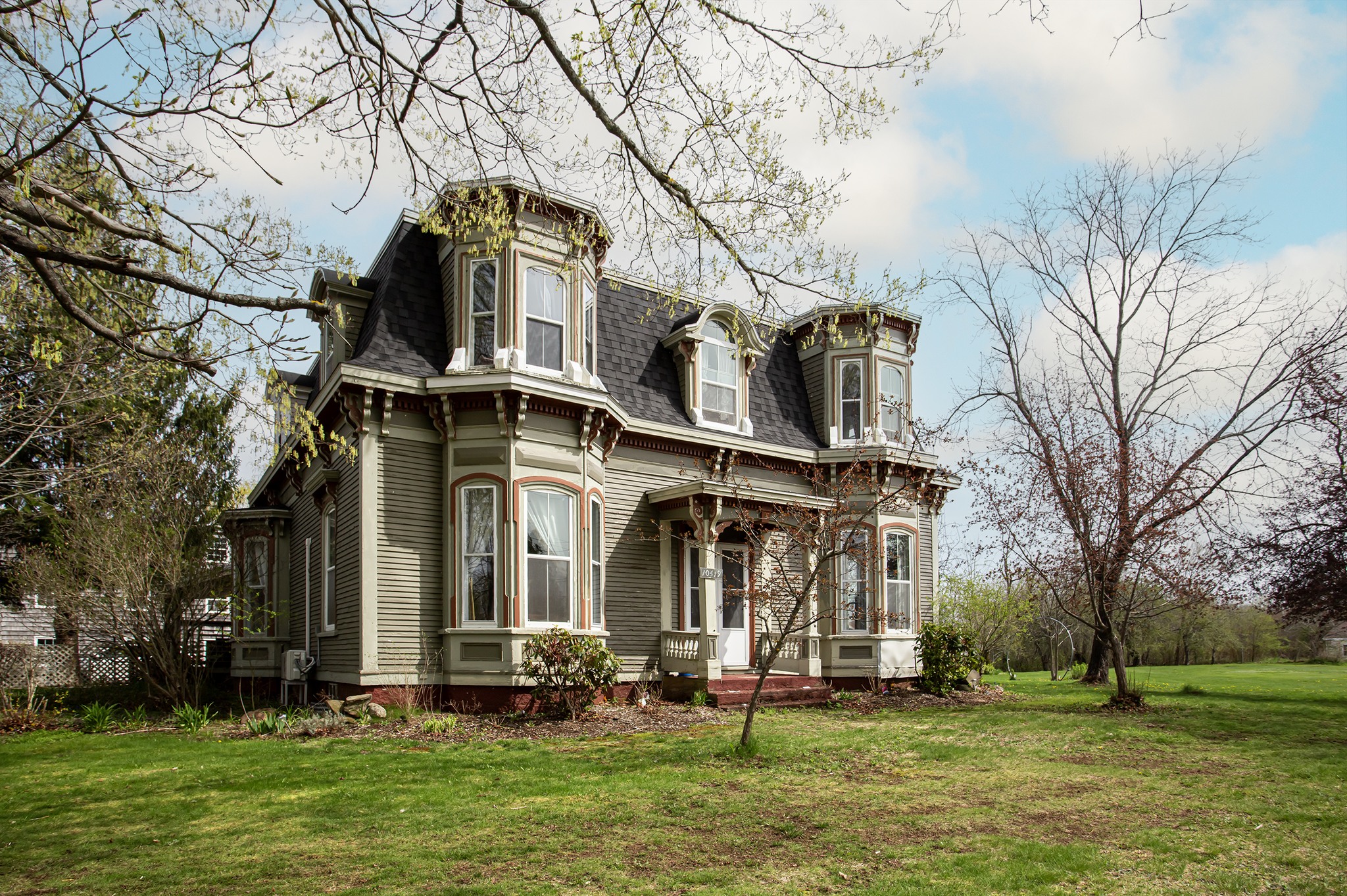 555 FakeS Street West Victorian Estate